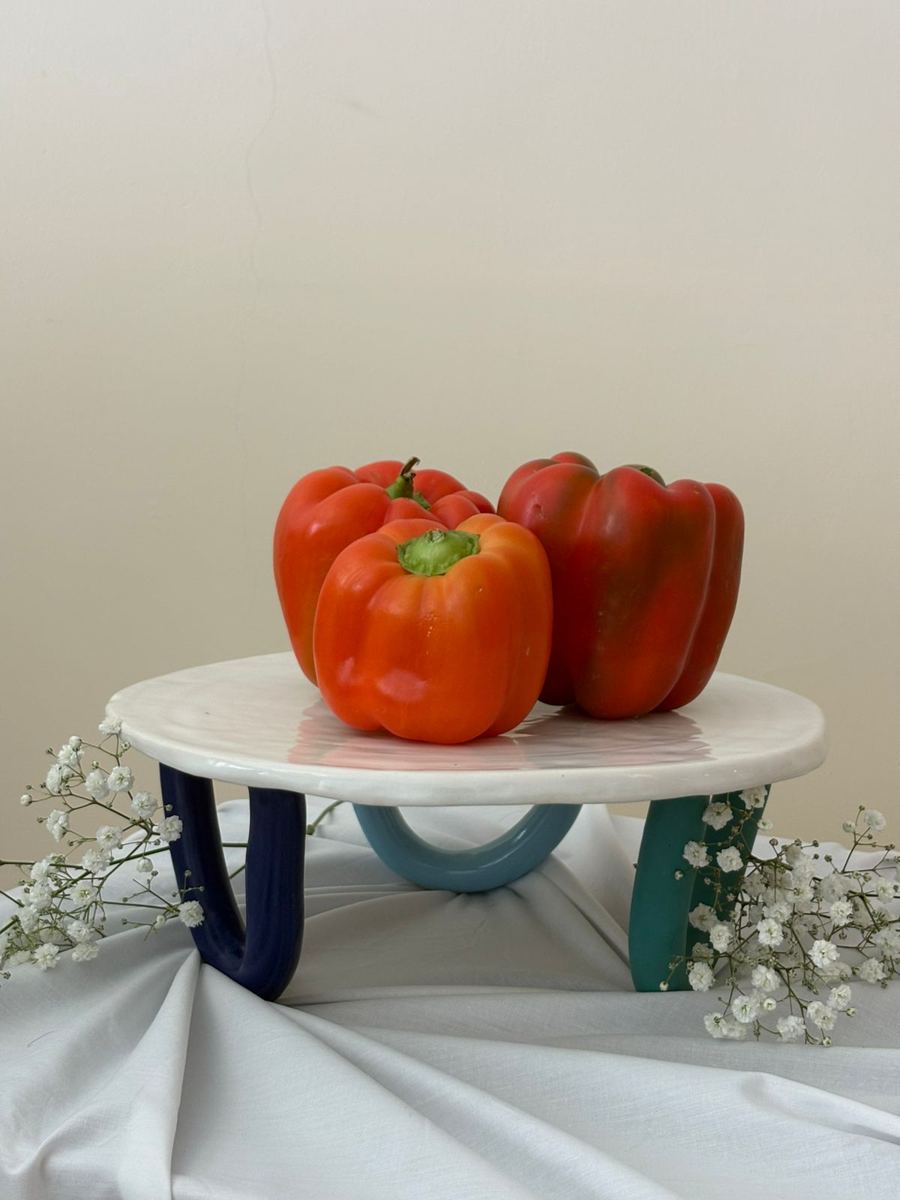 Cake stand with peppers